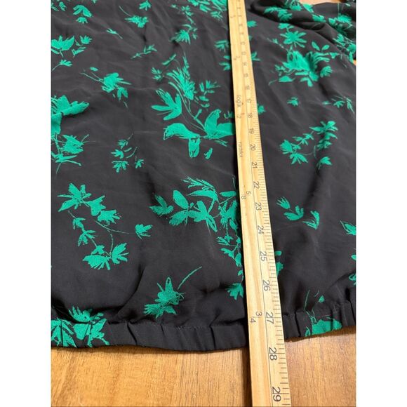 Torrid Floral Print Chiffon Crossback Blouse Womens Plus Size 3X Black Green - Picture 7 of 7